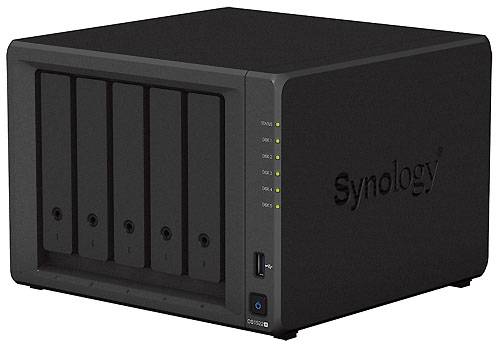 Synology DS1522+  Сетевое хранилище